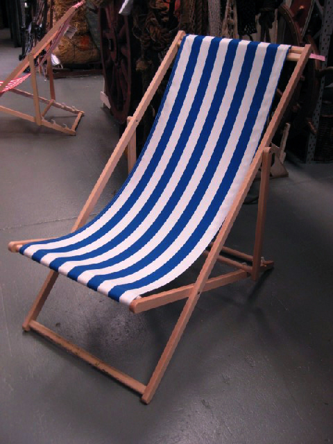 CHAIR, Deck Chair - Blue & White, Natural Timber Frame